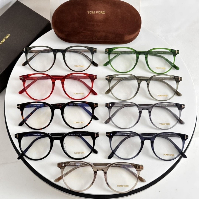 TOM FORD